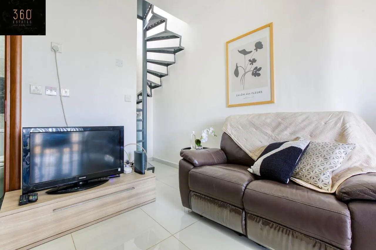 Spacious, 1Br Duplex Off Uni/Hospital With Wifi By 360 Estates Msida Apartment